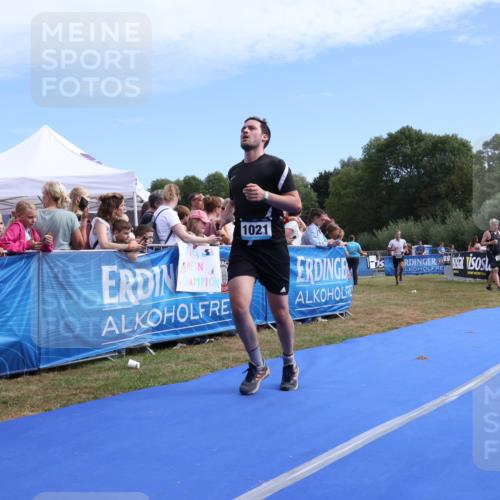 31.08.2025 - Elbe Triathlon Hamburg Strokosch-Dieckow http://msf.ph/oto/8653037 31.08.2025 11:19:01 Ziel 1021, 1037, 1092 meine-sportfotos.de