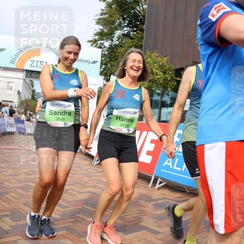 31.08.2025 - 21. Blankeneser Heldenlauf Strokosch-Dieckow http://msf.ph/oto/8653038 31.08.2025 11:08:35 Ziel 3273, 3649, 3648, 3105, 3376, 3677 meine-sportfotos.de