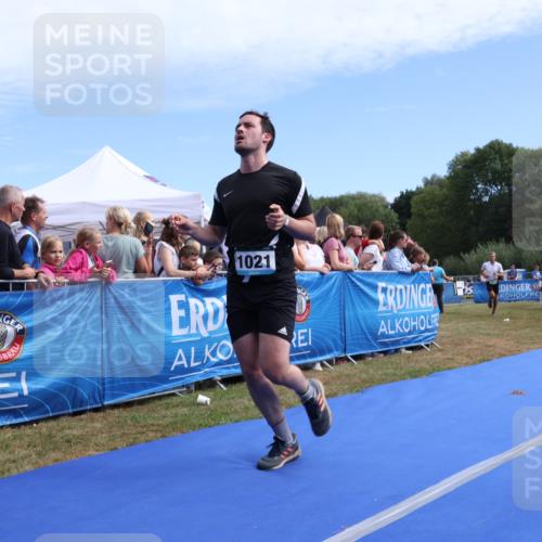 31.08.2025 - Elbe Triathlon Hamburg Strokosch-Dieckow http://msf.ph/oto/8653040 31.08.2025 11:19:02 Ziel 1021, 1037, 1092 meine-sportfotos.de