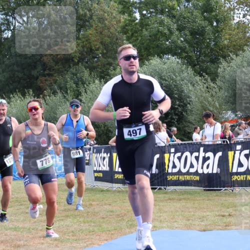 31.08.2025 - Elbe Triathlon Hamburg Strokosch-Dieckow http://msf.ph/oto/8653048 31.08.2025 11:19:11 Ziel 497, 778, 981, 1037 meine-sportfotos.de