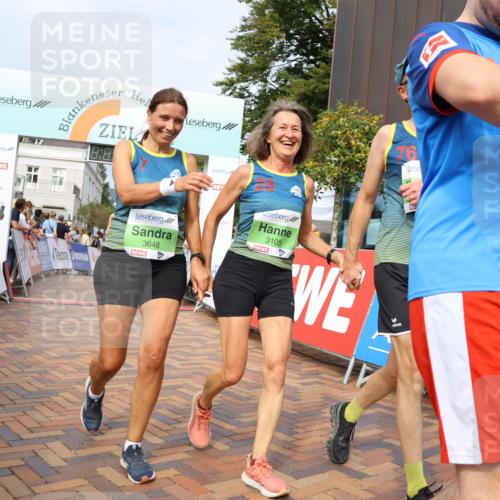 31.08.2025 - 21. Blankeneser Heldenlauf Strokosch-Dieckow http://msf.ph/oto/8653049 31.08.2025 11:08:35 Ziel 3273, 3649, 3648, 3105, 3376, 3677 meine-sportfotos.de