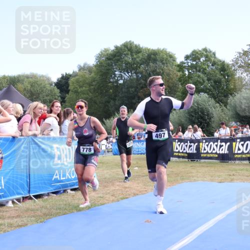 31.08.2025 - Elbe Triathlon Hamburg Strokosch-Dieckow http://msf.ph/oto/8653052 31.08.2025 11:19:12 Ziel 497, 778, 981 meine-sportfotos.de