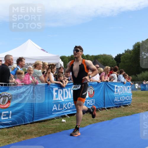 31.08.2025 - Elbe Triathlon Hamburg Strokosch-Dieckow http://msf.ph/oto/8653070 31.08.2025 11:19:23 Ziel 428, 696, 900, 972, 997 meine-sportfotos.de