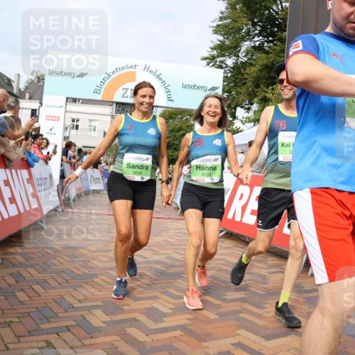 31.08.2025 - 21. Blankeneser Heldenlauf Strokosch-Dieckow http://msf.ph/oto/8653073 31.08.2025 11:08:34 Ziel 3273, 3649, 3648, 3105, 3376, 3677, 3010 meine-sportfotos.de