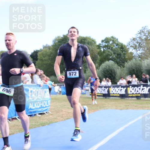 31.08.2025 - Elbe Triathlon Hamburg Strokosch-Dieckow http://msf.ph/oto/8653076 31.08.2025 11:19:25 Ziel 428, 690, 696, 900, 972, 997 meine-sportfotos.de