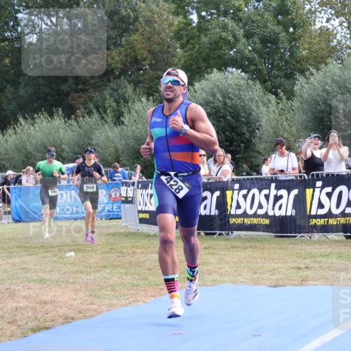 31.08.2025 - Elbe Triathlon Hamburg Strokosch-Dieckow http://msf.ph/oto/8653080 31.08.2025 11:19:26 Ziel 428, 690, 696, 900, 972, 997 meine-sportfotos.de