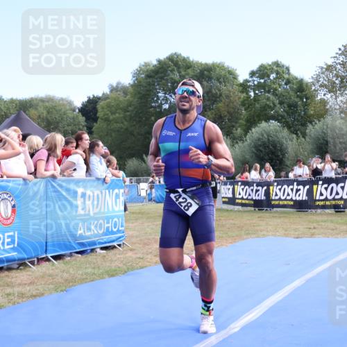 31.08.2025 - Elbe Triathlon Hamburg Strokosch-Dieckow http://msf.ph/oto/8653086 31.08.2025 11:19:28 Ziel 428, 690, 696, 900, 972 meine-sportfotos.de