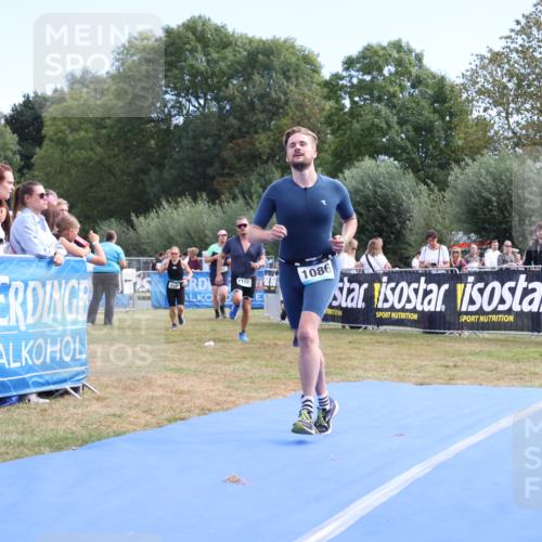 31.08.2025 - Elbe Triathlon Hamburg Strokosch-Dieckow http://msf.ph/oto/8653104 31.08.2025 11:19:38 Ziel 690, 1052, 1086, 1093, 1106, 1121 meine-sportfotos.de