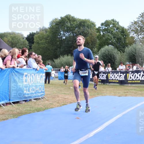 31.08.2025 - Elbe Triathlon Hamburg Strokosch-Dieckow http://msf.ph/oto/8653106 31.08.2025 11:19:39 Ziel 1052, 1086, 1093, 1106, 1121 meine-sportfotos.de