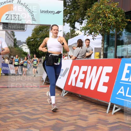 31.08.2025 - 21. Blankeneser Heldenlauf Strokosch-Dieckow http://msf.ph/oto/8653115 31.08.2025 11:08:29 Ziel 3273, 3688, 3687, 3649, 3648, 3105, 3376, 3010 meine-sportfotos.de