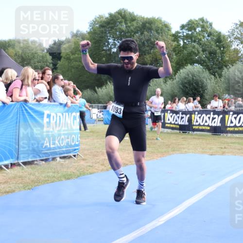 31.08.2025 - Elbe Triathlon Hamburg Strokosch-Dieckow http://msf.ph/oto/8653126 31.08.2025 11:19:43 Ziel 1052, 1086, 1093, 1106, 1121 meine-sportfotos.de