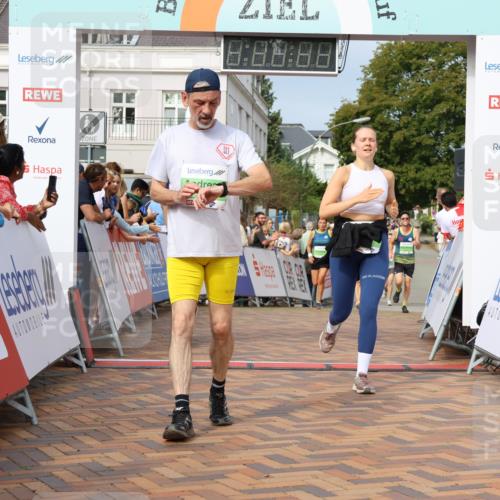 31.08.2025 - 21. Blankeneser Heldenlauf Strokosch-Dieckow http://msf.ph/oto/8653135 31.08.2025 11:08:28 Ziel 3273, 3688, 3687, 3649, 3648, 3105, 3376, 3128, 3010 meine-sportfotos.de