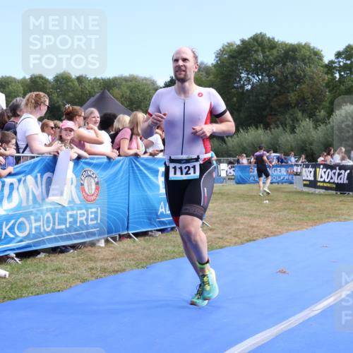 31.08.2025 - Elbe Triathlon Hamburg Strokosch-Dieckow http://msf.ph/oto/8653143 31.08.2025 11:19:47 Ziel 1052, 1093, 1121 meine-sportfotos.de