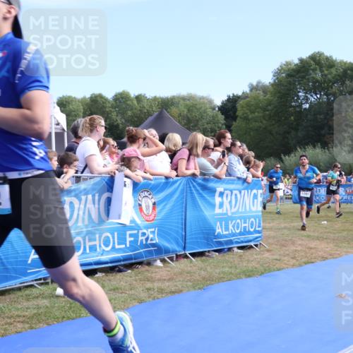 31.08.2025 - Elbe Triathlon Hamburg Strokosch-Dieckow http://msf.ph/oto/8653148 31.08.2025 11:20:02 Ziel 546, 562, 942, 964, 1091 meine-sportfotos.de