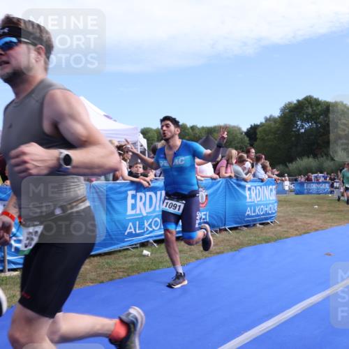 31.08.2025 - Elbe Triathlon Hamburg Strokosch-Dieckow http://msf.ph/oto/8653164 31.08.2025 11:20:05 Ziel 546, 562, 942, 964, 1091 meine-sportfotos.de