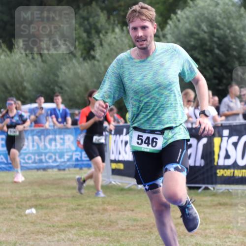 31.08.2025 - Elbe Triathlon Hamburg Strokosch-Dieckow http://msf.ph/oto/8653166 31.08.2025 11:20:06 Ziel 546, 562, 964, 1091 meine-sportfotos.de