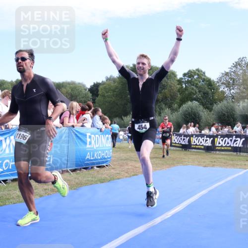 31.08.2025 - Elbe Triathlon Hamburg Strokosch-Dieckow http://msf.ph/oto/8653209 31.08.2025 11:20:31 Ziel 454, 708, 965, 996, 1107, 1196, 1227 meine-sportfotos.de