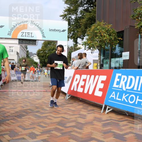 31.08.2025 - 21. Blankeneser Heldenlauf Strokosch-Dieckow http://msf.ph/oto/8653217 31.08.2025 11:08:15 Ziel 3334, 3160, 3693, 3141, 3140, 3474, 3472, 3361, 3248, 3029 meine-sportfotos.de