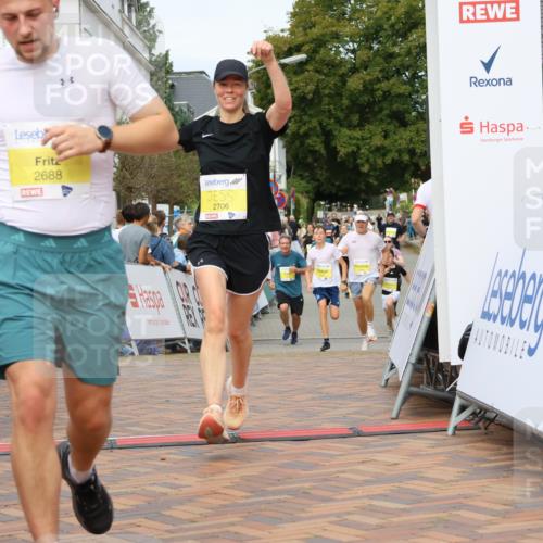 31.08.2025 - 21. Blankeneser Heldenlauf Strokosch-Dieckow http://msf.ph/oto/8653230 31.08.2025 10:26:35 Ziel 2706, 2254, 2497, 2648, 2688, 2007, 2487, 2296 meine-sportfotos.de