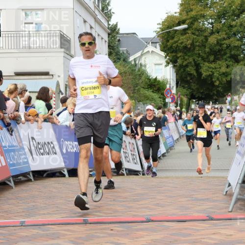31.08.2025 - 21. Blankeneser Heldenlauf Strokosch-Dieckow http://msf.ph/oto/8653245 31.08.2025 10:26:32 Ziel 2706, 2254, 2497, 2688, 2007 meine-sportfotos.de