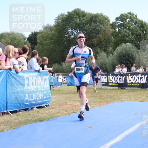 31.08.2025 - Elbe Triathlon Hamburg Strokosch-Dieckow http://msf.ph/oto/8653252 31.08.2025 11:20:55 Ziel 561, 770, 895, 933, 1020, 1155 meine-sportfotos.de