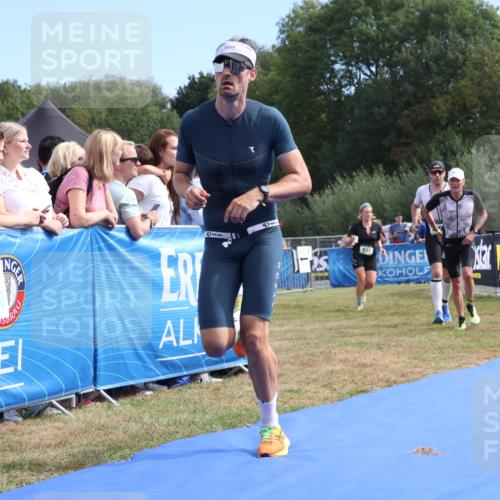 31.08.2025 - Elbe Triathlon Hamburg Strokosch-Dieckow http://msf.ph/oto/8653264 31.08.2025 11:21:02 Ziel 561, 770, 1020, 1095, 1155 meine-sportfotos.de