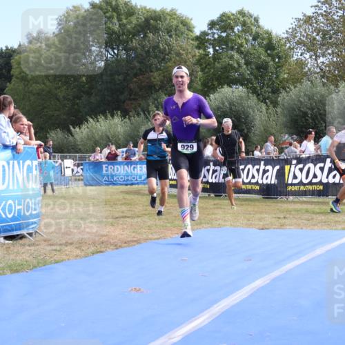 31.08.2025 - Elbe Triathlon Hamburg Strokosch-Dieckow http://msf.ph/oto/8653297 31.08.2025 11:21:24 Ziel 929, 934, 1183, 1206 meine-sportfotos.de