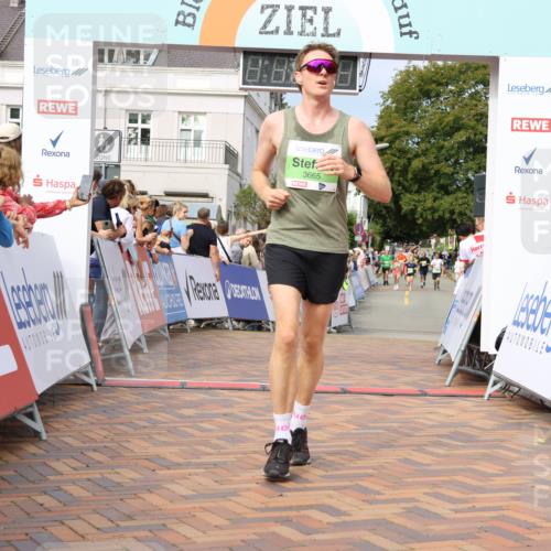 31.08.2025 - 21. Blankeneser Heldenlauf Strokosch-Dieckow http://msf.ph/oto/8653353 31.08.2025 11:07:57 Ziel 3665, 3532, 3719 meine-sportfotos.de