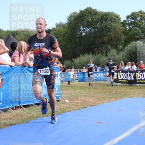 31.08.2025 - Elbe Triathlon Hamburg Strokosch-Dieckow http://msf.ph/oto/8653363 31.08.2025 11:22:35 Ziel 622, 995, 1077, 1132 meine-sportfotos.de