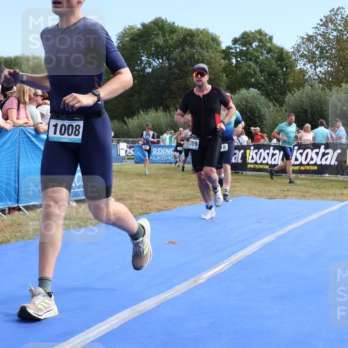 31.08.2025 - Elbe Triathlon Hamburg Strokosch-Dieckow http://msf.ph/oto/8653394 31.08.2025 11:23:17 Ziel 255, 418, 980, 1008, 1055, 1108, 1209 meine-sportfotos.de
