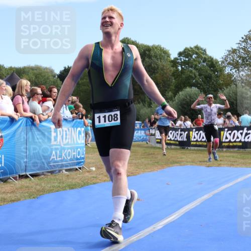 31.08.2025 - Elbe Triathlon Hamburg Strokosch-Dieckow http://msf.ph/oto/8653411 31.08.2025 11:23:25 Ziel 255, 567, 1043, 1055, 1075, 1108, 1274 meine-sportfotos.de
