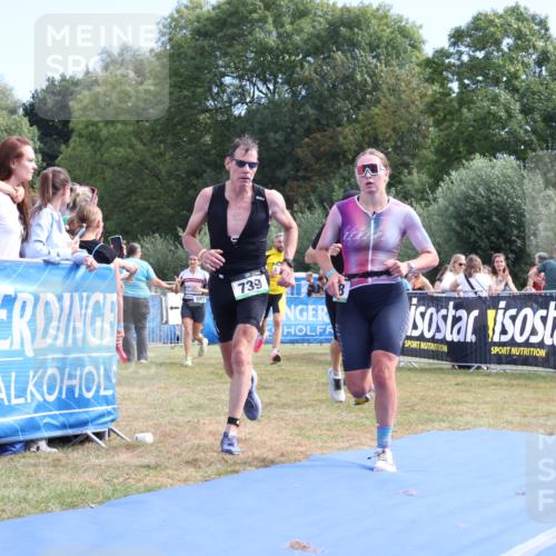 31.08.2025 - Elbe Triathlon Hamburg Strokosch-Dieckow http://msf.ph/oto/8653418 31.08.2025 11:24:06 Ziel 570, 617, 739, 741, 788, 1039, 1054, 1240 meine-sportfotos.de