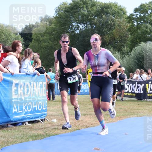 31.08.2025 - Elbe Triathlon Hamburg Strokosch-Dieckow http://msf.ph/oto/8653421 31.08.2025 11:24:07 Ziel 570, 617, 739, 741, 788, 1039, 1054, 1240 meine-sportfotos.de