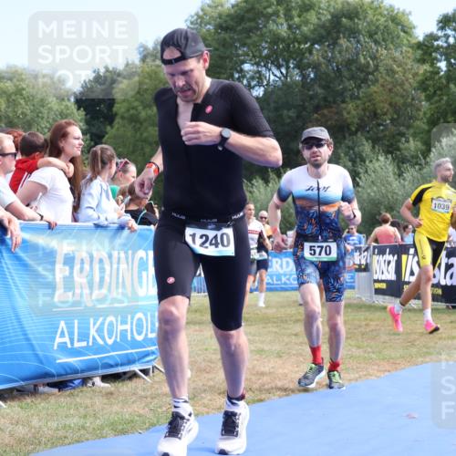 31.08.2025 - Elbe Triathlon Hamburg Strokosch-Dieckow http://msf.ph/oto/8653428 31.08.2025 11:24:09 Ziel 570, 617, 739, 741, 788, 1039, 1054, 1240 meine-sportfotos.de