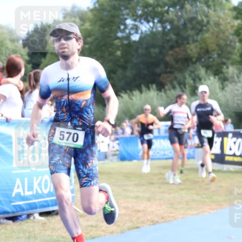 31.08.2025 - Elbe Triathlon Hamburg Strokosch-Dieckow http://msf.ph/oto/8653430 31.08.2025 11:24:10 Ziel 570, 617, 739, 741, 788, 1039, 1054, 1240 meine-sportfotos.de