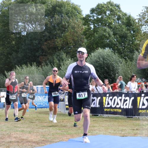 31.08.2025 - Elbe Triathlon Hamburg Strokosch-Dieckow http://msf.ph/oto/8653434 31.08.2025 11:24:12 Ziel 406, 570, 617, 739, 741, 788, 1039, 1054, 1193, 1240, 1287 meine-sportfotos.de