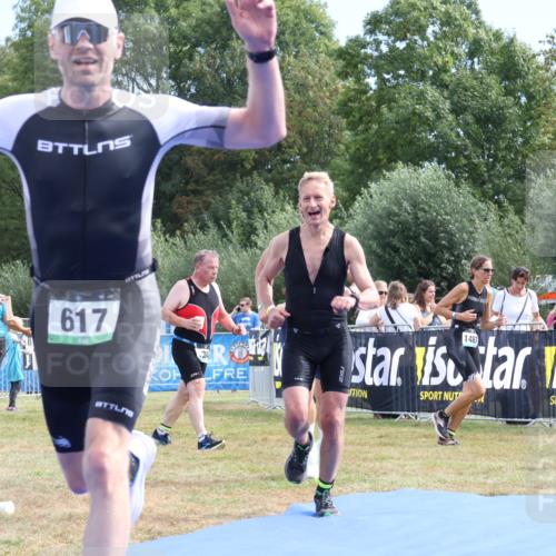 31.08.2025 - Elbe Triathlon Hamburg Strokosch-Dieckow http://msf.ph/oto/8653437 31.08.2025 11:24:13 Ziel 406, 570, 617, 739, 741, 1039, 1054, 1193, 1240, 1287 meine-sportfotos.de