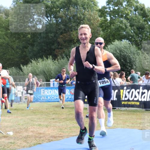 31.08.2025 - Elbe Triathlon Hamburg Strokosch-Dieckow http://msf.ph/oto/8653440 31.08.2025 11:24:14 Ziel 406, 570, 617, 741, 1039, 1054, 1098, 1193, 1287 meine-sportfotos.de