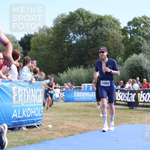 31.08.2025 - Elbe Triathlon Hamburg Strokosch-Dieckow http://msf.ph/oto/8653454 31.08.2025 11:24:24 Ziel 406, 1080, 1094, 1098, 1170, 1193, 1208, 1287 meine-sportfotos.de