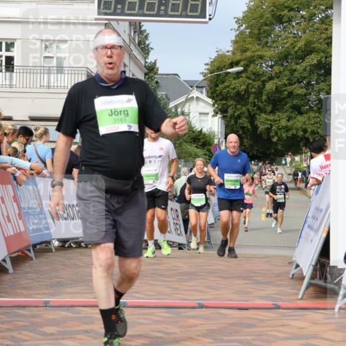 31.08.2025 - 21. Blankeneser Heldenlauf Strokosch-Dieckow http://msf.ph/oto/8653457 31.08.2025 11:07:44 Ziel 3456, 3239, 3023, 3453, 3161, 3728 meine-sportfotos.de