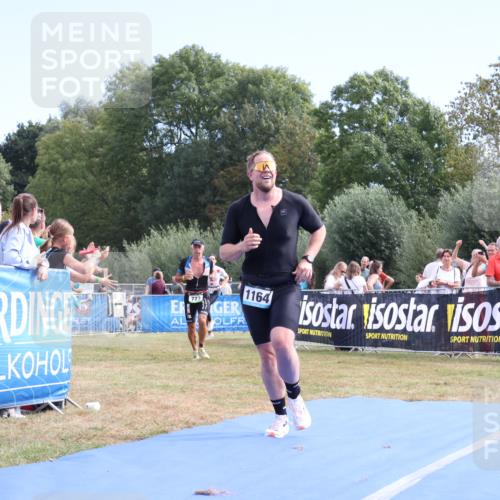31.08.2025 - Elbe Triathlon Hamburg Strokosch-Dieckow http://msf.ph/oto/8653477 31.08.2025 11:24:52 Ziel 558, 773, 943, 1010, 1164 meine-sportfotos.de