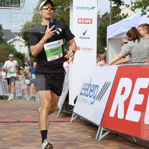 31.08.2025 - 21. Blankeneser Heldenlauf Strokosch-Dieckow http://msf.ph/oto/8653498 31.08.2025 11:07:42 Ziel 3456, 3239, 3453, 3161, 3728 meine-sportfotos.de