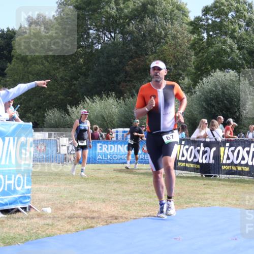 31.08.2025 - Elbe Triathlon Hamburg Strokosch-Dieckow http://msf.ph/oto/8653499 31.08.2025 11:25:27 Ziel 569, 674, 945 meine-sportfotos.de