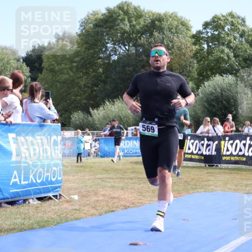 31.08.2025 - Elbe Triathlon Hamburg Strokosch-Dieckow http://msf.ph/oto/8653507 31.08.2025 11:25:35 Ziel 569, 935, 1003 meine-sportfotos.de