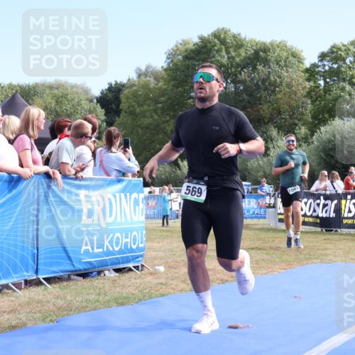 31.08.2025 - Elbe Triathlon Hamburg Strokosch-Dieckow http://msf.ph/oto/8653509 31.08.2025 11:25:35 Ziel 569, 935, 1003 meine-sportfotos.de