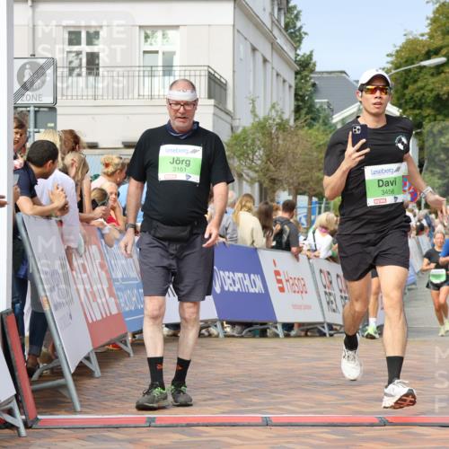 31.08.2025 - 21. Blankeneser Heldenlauf Strokosch-Dieckow http://msf.ph/oto/8653515 31.08.2025 11:07:41 Ziel 3562, 3456, 3453, 3161 meine-sportfotos.de