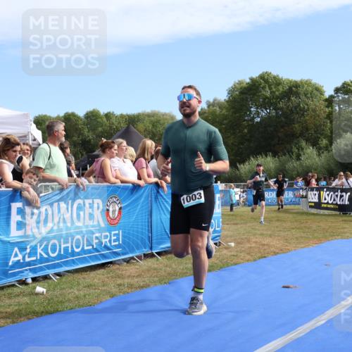 31.08.2025 - Elbe Triathlon Hamburg Strokosch-Dieckow http://msf.ph/oto/8653516 31.08.2025 11:25:39 Ziel 569, 935, 1003, 1062, 1139 meine-sportfotos.de