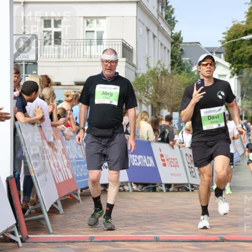 31.08.2025 - 21. Blankeneser Heldenlauf Strokosch-Dieckow http://msf.ph/oto/8653523 31.08.2025 11:07:41 Ziel 3562, 3456, 3453, 3161 meine-sportfotos.de