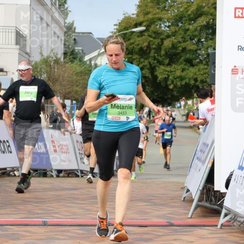 31.08.2025 - 21. Blankeneser Heldenlauf Strokosch-Dieckow http://msf.ph/oto/8653531 31.08.2025 11:07:39 Ziel 3562, 3456, 3453, 3161 meine-sportfotos.de