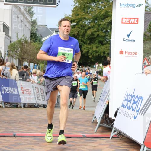 31.08.2025 - 21. Blankeneser Heldenlauf Strokosch-Dieckow http://msf.ph/oto/8653570 31.08.2025 11:07:34 Ziel 3483, 3562, 3516, 3453 meine-sportfotos.de